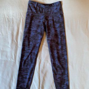 Beautiful Nancy Rose Warrior Legging 7/8th Size 4